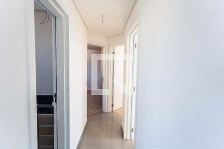 Corredor de apartamento à venda com 3 quartos, 150m² em Ana Lúcia, Belo Horizonte