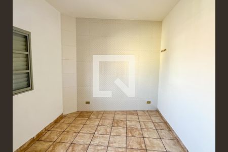 Quarto 1 de casa para alugar com 3 quartos, 110m² em Vila Zat, São Paulo