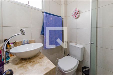 Banheiro suíte de apartamento à venda com 3 quartos, 83m² em Padre Eustáquio, Belo Horizonte