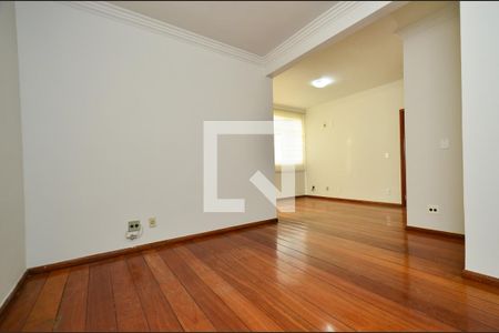 Sala de apartamento à venda com 3 quartos, 120m² em Sagrada Família, Belo Horizonte