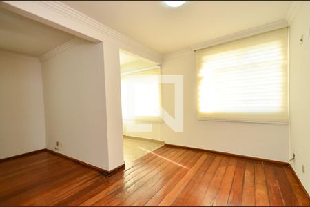 Sala de apartamento à venda com 3 quartos, 120m² em Sagrada Família, Belo Horizonte