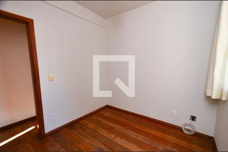 Quarto1 de apartamento à venda com 3 quartos, 120m² em Sagrada Família, Belo Horizonte