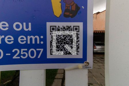 Casa à venda com 710m², 4 quartos e 4 vagas Casa à venda com 710m², 4 quartos e 4 vagasPlaca