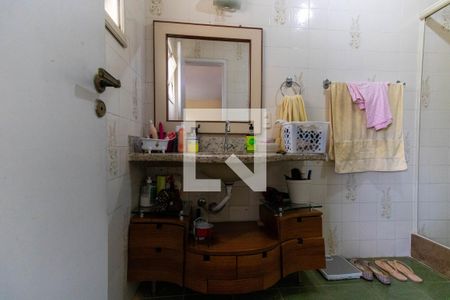 Casa à venda com 710m², 4 quartos e 4 vagas Casa à venda com 710m², 4 quartos e 4 vagasSuíte 1