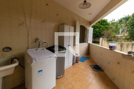 Casa à venda com 710m², 4 quartos e 4 vagas Casa à venda com 710m², 4 quartos e 4 vagasÁrea de Serviço