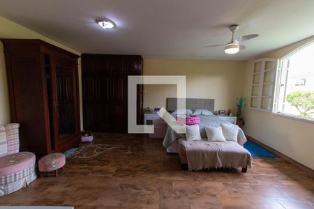 Casa à venda com 710m², 4 quartos e 4 vagas Casa à venda com 710m², 4 quartos e 4 vagasSuíte 1