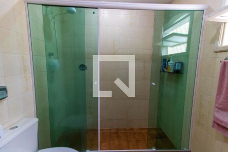 Casa à venda com 710m², 4 quartos e 4 vagas Casa à venda com 710m², 4 quartos e 4 vagasBanheiro