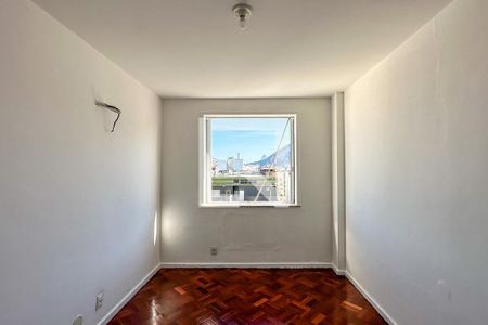 Suíte de apartamento à venda com 2 quartos, 80m² em Leme, Rio de Janeiro