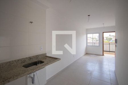 Sala e Cozinha  de apartamento à venda com 2 quartos, 40m² em Vila Nova Mazzei, São Paulo