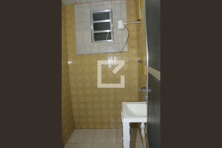 Banheiro de casa para alugar com 2 quartos, 90m² em Moqueta, Nova Iguaçu