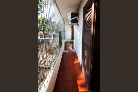 Apartamento para alugar com 90m², 2 quartos e 1 vaga Apartamento para alugar com 90m², 2 quartos e 1 vagaSacada do Quarto 2