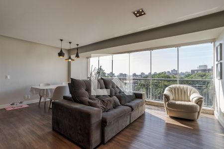 Sala de apartamento para alugar com 3 quartos, 106m² em Passo da Areia, Porto Alegre