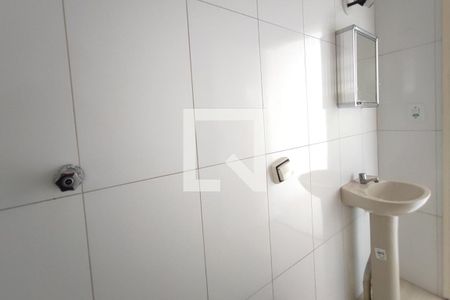 Banheiro de casa para alugar com 1 quarto, 40m² em Jardim Santa Amália, Campinas