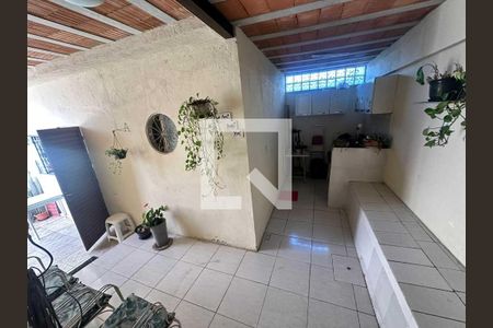 Casa à venda com 3 quartos, 420m² em Alípio de Melo, Belo Horizonte