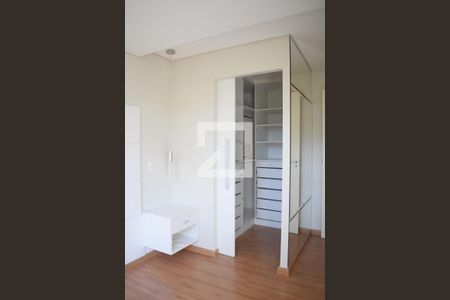Quarto 1 de apartamento para alugar com 2 quartos, 53m² em Pilarzinho, Curitiba