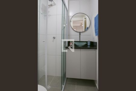 Banheiro de apartamento à venda com 1 quarto, 24m² em Barra Funda, São Paulo