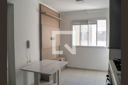 Sala/Cozinha de apartamento para alugar com 2 quartos, 39m² em Piqueri, São Paulo