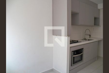 Sala/Cozinha de apartamento para alugar com 2 quartos, 39m² em Piqueri, São Paulo