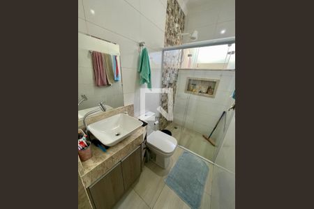 Casa à venda com 159m², 4 quartos e 2 vagas Casa à venda com 159m², 4 quartos e 2 vagasBanheiro 1