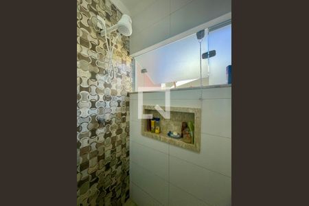 Casa à venda com 159m², 4 quartos e 2 vagas Casa à venda com 159m², 4 quartos e 2 vagasBanheiro 1