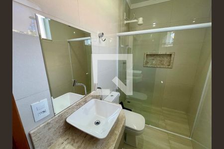 Casa à venda com 159m², 4 quartos e 2 vagas Casa à venda com 159m², 4 quartos e 2 vagasBanheiro 3