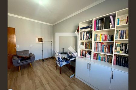 Casa à venda com 159m², 4 quartos e 2 vagas Casa à venda com 159m², 4 quartos e 2 vagasQuarto 2