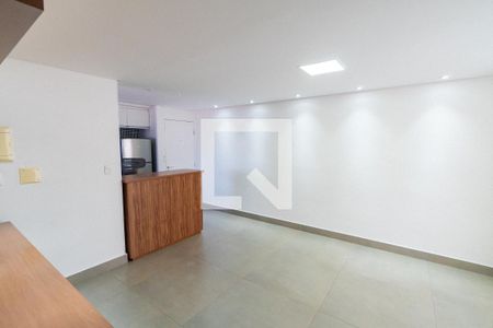 Sala de apartamento para alugar com 3 quartos, 69m² em Vila Sao Paulo, São Paulo