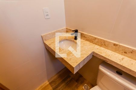 Casa à venda com 131m², 3 quartos e 2 vagas Casa à venda com 131m², 3 quartos e 2 vagasBanheiro Quarto 3 suíte