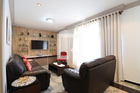 Sala de TV de casa à venda com 3 quartos, 206m² em Vila Anglo Brasileira, São Paulo