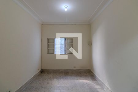 Quarto 1 de casa para alugar com 1 quarto, 30m² em Jardim Campo Limpo, São Paulo
