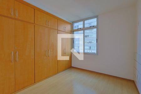 Quarto de apartamento para alugar com 1 quarto, 60m² em Santo Agostinho, Belo Horizonte