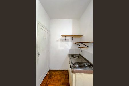 Cozinha de kitnet/studio para alugar com 1 quarto, 14m² em Vila Bertioga, São Paulo