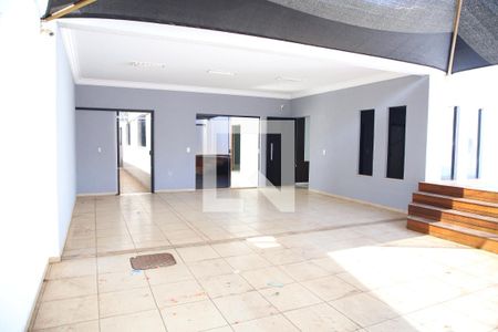 Casa para alugar com 3 quartos, 400m² em Setor Três Marias, Goiânia