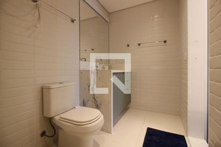 Banheiro de kitnet/studio para alugar com 1 quarto, 40m² em Sumarezinho, São Paulo