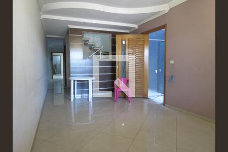 Sala 1 de casa para alugar com 4 quartos, 350m² em Jardim Mangalot, São Paulo