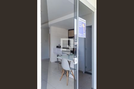 Plaquinha de apartamento para alugar com 2 quartos, 80m² em Ingleses do Rio Vermelho, Florianópolis