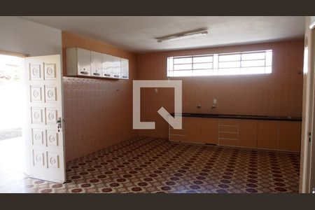 Cozinha de casa à venda com 3 quartos, 540m² em Jardim Caxambu, Jundiaí
