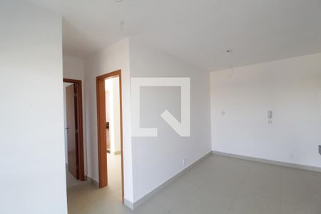 Sala de apartamento para alugar com 2 quartos, 59m² em Aclimação, Uberlândia