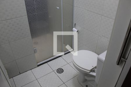 Banheiro de casa de condomínio para alugar com 2 quartos, 79m² em Jardim Colibri, Cotia