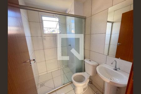 Banheiro de apartamento para alugar com 2 quartos, 42m² em Milionários, Belo Horizonte