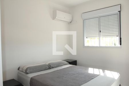 Quarto 2 de apartamento para alugar com 2 quartos, 90m² em Planalto, Belo Horizonte