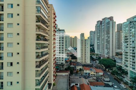 Vista Quarto de apartamento à venda com 2 quartos, 63m² em Chácara Inglesa, São Paulo