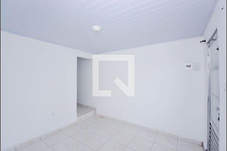 Sala de casa para alugar com 1 quarto, 40m² em Jardim Rossi, Guarulhos