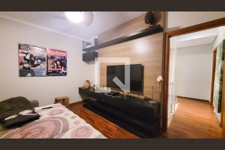 Sala de TV de casa de condomínio à venda com 3 quartos, 230m² em Loteamento Caminhos de San Conrado (sousas), Campinas