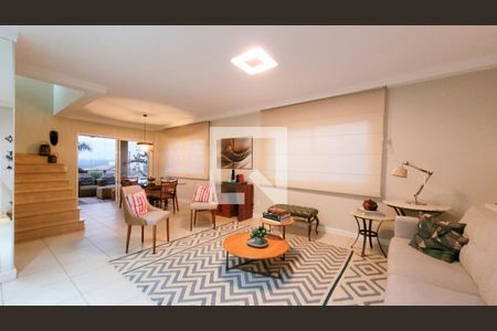 Sala de casa de condomínio à venda com 3 quartos, 230m² em Loteamento Caminhos de San Conrado (sousas), Campinas