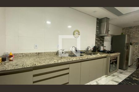 Cozinha de casa à venda com 2 quartos, 90m² em Madre Gertrudes, Belo Horizonte