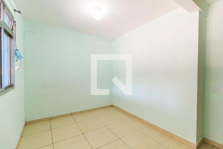 Sala/Quarto 1 de casa para alugar com 2 quartos, 48m² em Jardim Santana, São Paulo