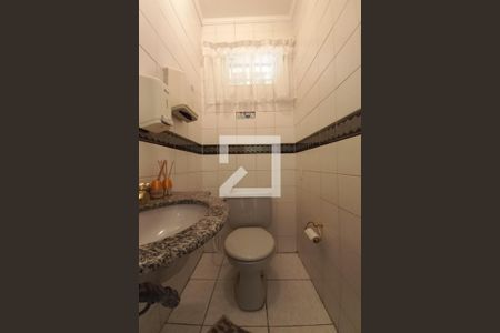 Lavabo  de casa para alugar com 3 quartos, 350m² em Cambuí, Campinas