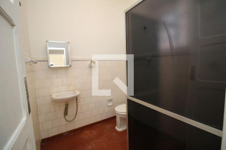 Banheiro de casa para alugar com 1 quarto, 80m² em Brás de Pina, Rio de Janeiro