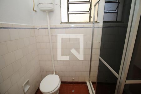 Banheiro de casa para alugar com 1 quarto, 80m² em Brás de Pina, Rio de Janeiro